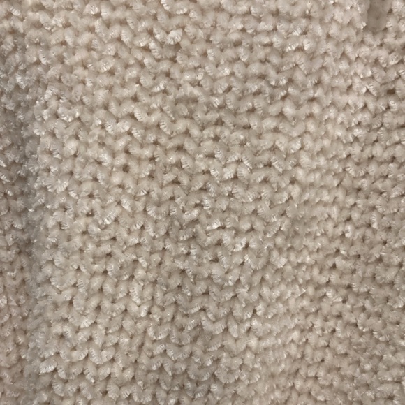 Ivory Sweater with Pearls - Picture 6 of 6